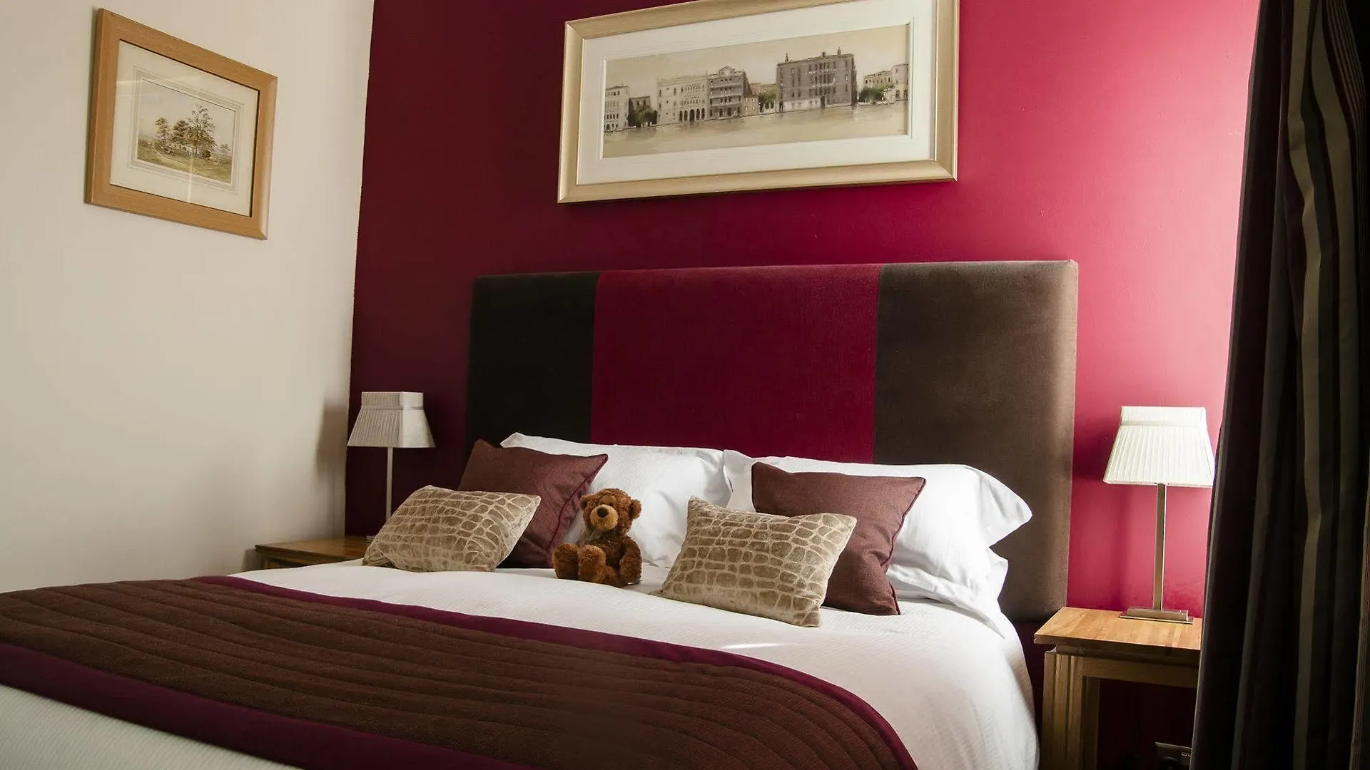 Clarence Court Hotel Cheltenham